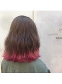 チェリーピンクの裾カラー