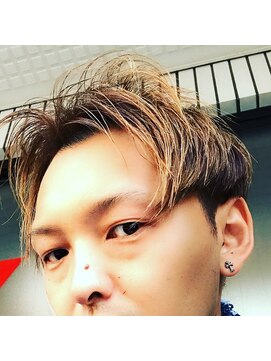 サーク(Sark) トランクス風センターパート