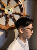 低め×スキンフェード×眼鏡