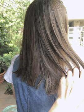 ワール(whirl.) パールベージュ×上質セミ☆