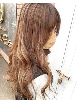 モードファクター デザイナーズサロン(mode Factor designer's salon) ロングヘア×ハイライト