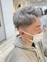 テトラ バイ ネオリーブ 横浜西口店(tetra by neolive)&nbsp;横浜★ブリーチ２回のシルバーアッシュ