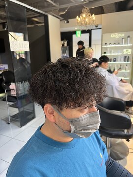 アイズ 海老名(AIZU) 波巻きツイストスパイラルパーマ メンズパーマ スペインカール