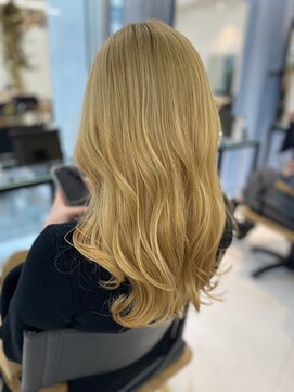 エトワ(ETOWA) レイヤー/イエローブロンド