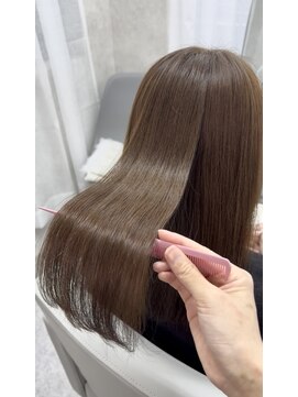 ランプシー(Lampsi) 髪の芯からツヤめく【オイルカラー】で、触れたくなる美髪に！