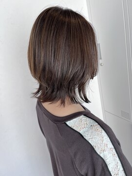 アパートメント オブ ソロン 市川(The Apartment of Solon) レイヤー/ショートボブ/くびれ/ハイライト/白髪ぼかし/市川/船橋