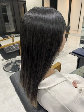 ディティール(Detail) 顔周りレイヤー×メンテナンスカット