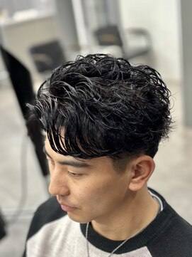 オーバルバイアピッシュ(OVARL by apish) ラルフカール/センターパート/フェザーパーマ