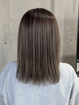 ラック(LUCK) バレイヤージュ/船橋/くすみベージュ/ハイライト/似合わせカット