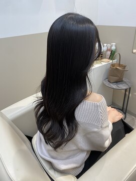 シュヴーブリヤン(cheveux brillants) 「再現性100%の艶髪」縮毛矯正をしながら巻き髪も楽しめるロング