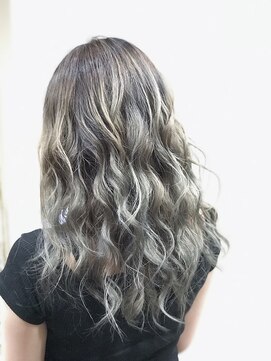 グラードヘアー(Grado hair) 外国人風バレイヤージュカラー