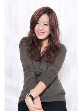 フィールエー レキシントンプラザ店(feel.a) ネオヴィンテージカラーで作るゆるふわロングヘア