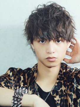 リップス 池袋(LIPPS) スパイラルツイストパーマ刈り上げマッシュ