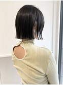 20代30代40代切りっぱなしボブにイヤリングカラー
