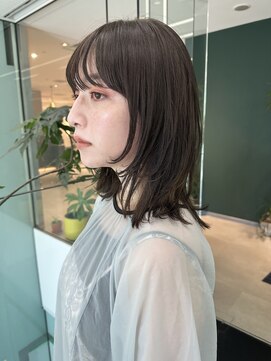 ビュートリアム265(BEAUTRIUM 265) ミディアム/レイヤーカット/顔周りカット/くびれヘア/前髪あり