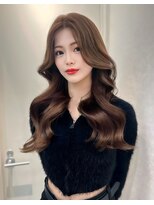 リリー(Lilley)&nbsp;【lilley 稲永麻衣】レイヤーカット+顔周りカット+韓国ヘア