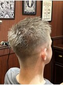 MEN’S外国人風スパイキーショートミドルフェードスタイル