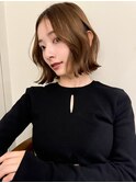 黒髪　ボブルフ　ネビージュ　小顔　ワンレン　スペインカール