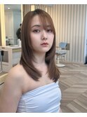 前髪あり小顔に見えるレイヤースタイル