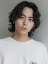 センターパートミディアム×ニュアンス波巻きパーマ