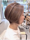 白髪ぼかしハイライト★ピンクベージュ★美髪ハンサムショート