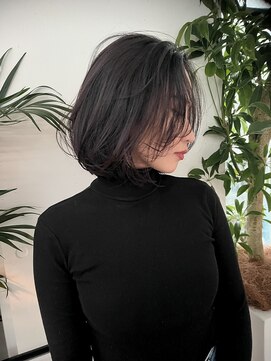 ルーヴェ(LOWE) 【n】リッチブラウンのレイヤーボブ