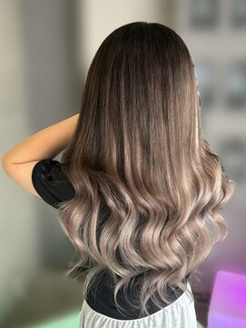 ラニシス ヘアー(Lanisis Hair) プルエクステでデザイン！！！