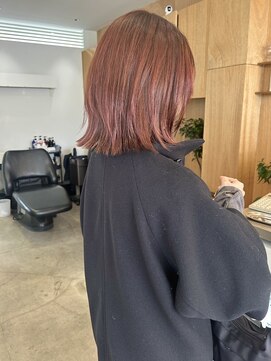 パークホワイト 代官山(PARK White) ケアブリーチピンクカラーボブレイヤーウルフハッシュカット