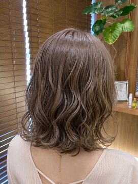 ラメールアヴェダ イオンモール秋田店(Lamelu AVEDA) 透明感たっぷりのミルクティーベージュ