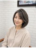 アースオーセンティック 熊本長嶺店(EARTH Authentic)&nbsp;【白髪ぼかしハイライト×丸みショートボブ】