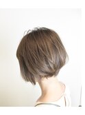 大人可愛い20代30代40代小顔エッジショート
