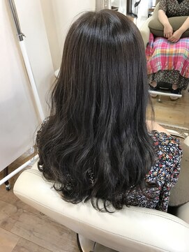 ハグエヴェック(HUG AVEC) ブルーブラックカラー