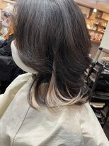 ディー エメ(D-aimer-)&nbsp;韓国風ミディウルフにエクステでアレンジ★