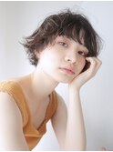 くせ毛を活かしたマッシュショート_グレージュカラー_38603