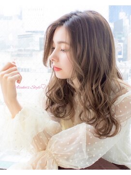 アフロート ギンザ(AFLOAT GINZA) AFLOAT明日香の 大人かわいい アッシュベージュ センターパート