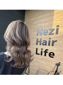 ハイライト　ホワイトベージュ　レイヤーカット