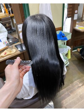 エルパライソ 鯖江店(Elparaiso) 鯖江/髪質改善/オッジオット/白髪染め/縮毛矯正/ヘッドスパ