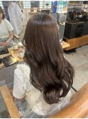 オリーブブラウン