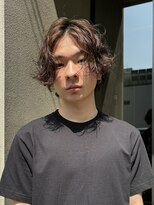 ポール(pole)&nbsp;ドライな質感の外国人風パーマ