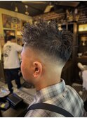 爆イケツイストパーマスキンフェード