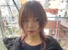 ペッシェ(pesce)の雰囲気（レイヤーカットとブリーチなしダブルカラーでイメチェンも◎）
