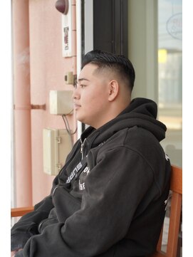 リトルマンバーバーショップ(LITTLEMAN BARBERSHOP) サイドパート