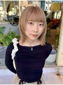 ミルクティーベージュ×顔まわりレイヤー