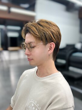 ロンドホットリップ 立川(Lond hot lip) 韓国マッシュダウンパーマカルマパーマブリーチメンズ/立川