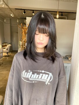 ノラ(Nora) ルーズ感スタイリングの地毛風グレージュ＊