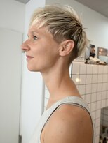 カルテ(QUARTE)&nbsp;刈り上げベリーショート