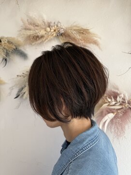 お手入れ簡単ショートボブ