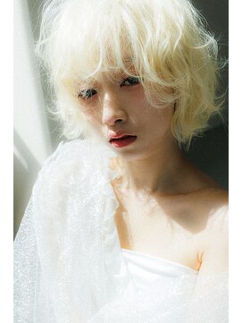 ランテルディ 渋谷(LANTERDIT) ショートヘア/ひし形/ミニボブ/レイヤーボブ/外ハネ/ショート