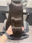 乾かすだけでまとまる艶髪ストレート