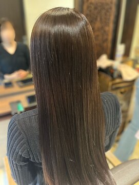 ヘアリゾート粋 ティガ 池袋店(tiga) 透明感ブラウンアッシュ/ロング/ストレート